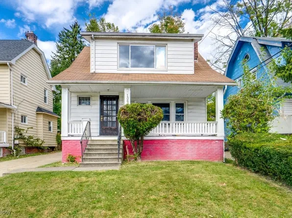 13625 Cranwood Dr, Garfield Heights, OH 44105