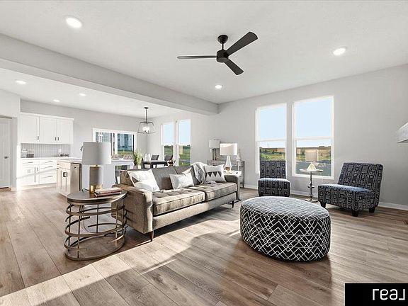 5th image of 5512 N 190th Ave