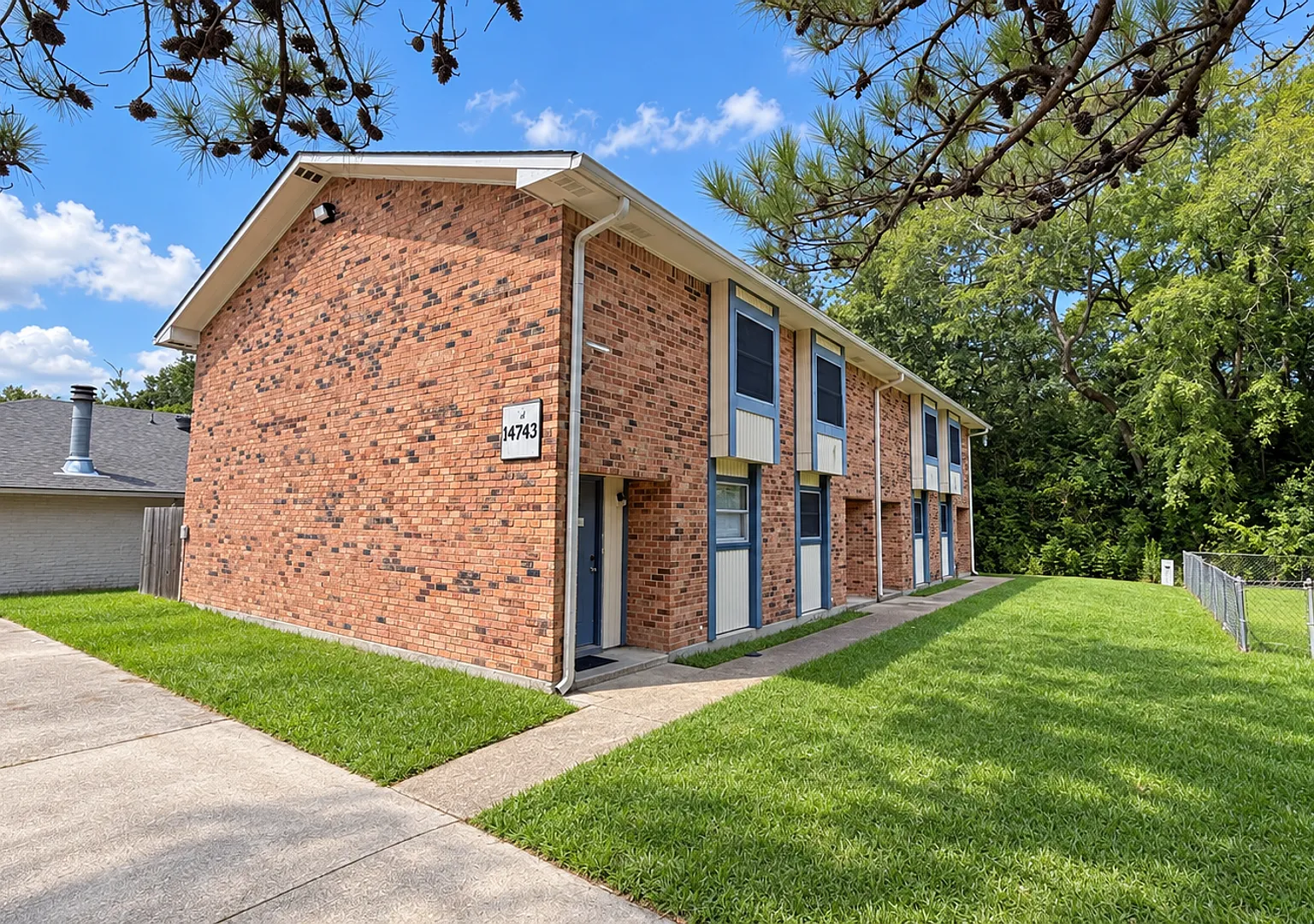 2 Bedroom in Central School District — Photo 1