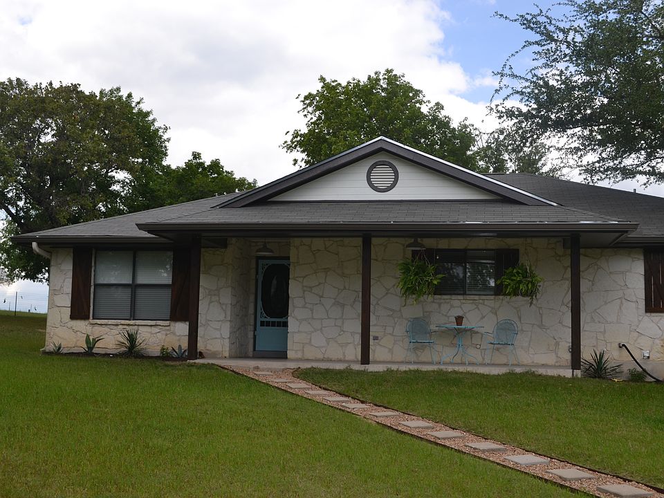 1st image of 137 Wood Valley Dr