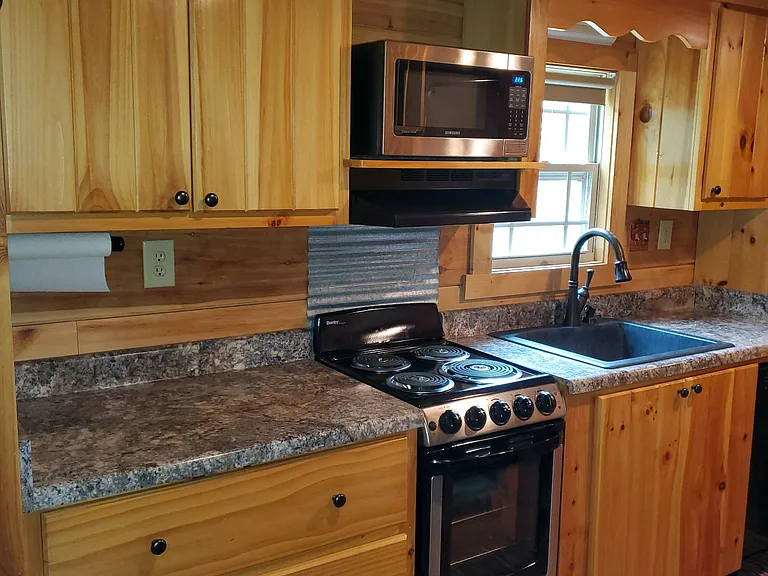 380 Allen Dr — Photo 16