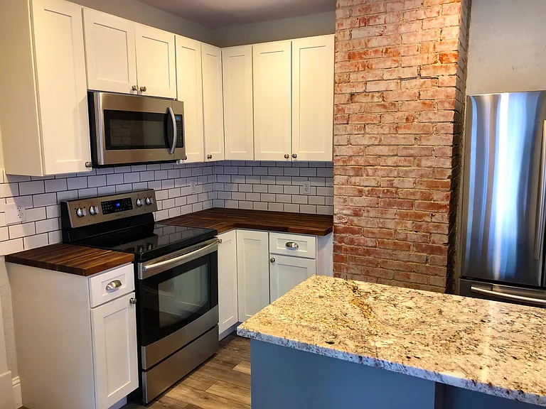1025 E Boulder St — Photo 5