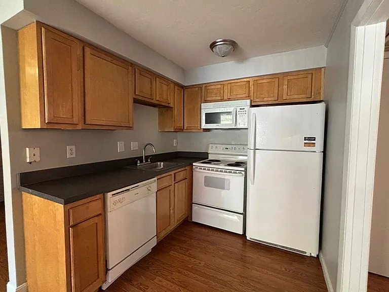 545 Lowell Ave — Photo 8