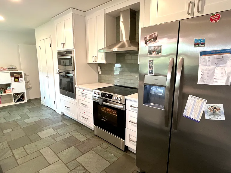 608 Ogden Ave — Photo 5