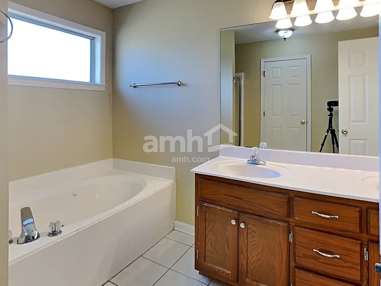 1400 Pendulum Dr N — Photo 13