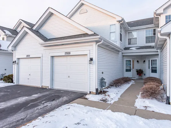 17828 W Salisbury Dr, Gurnee, IL 60031