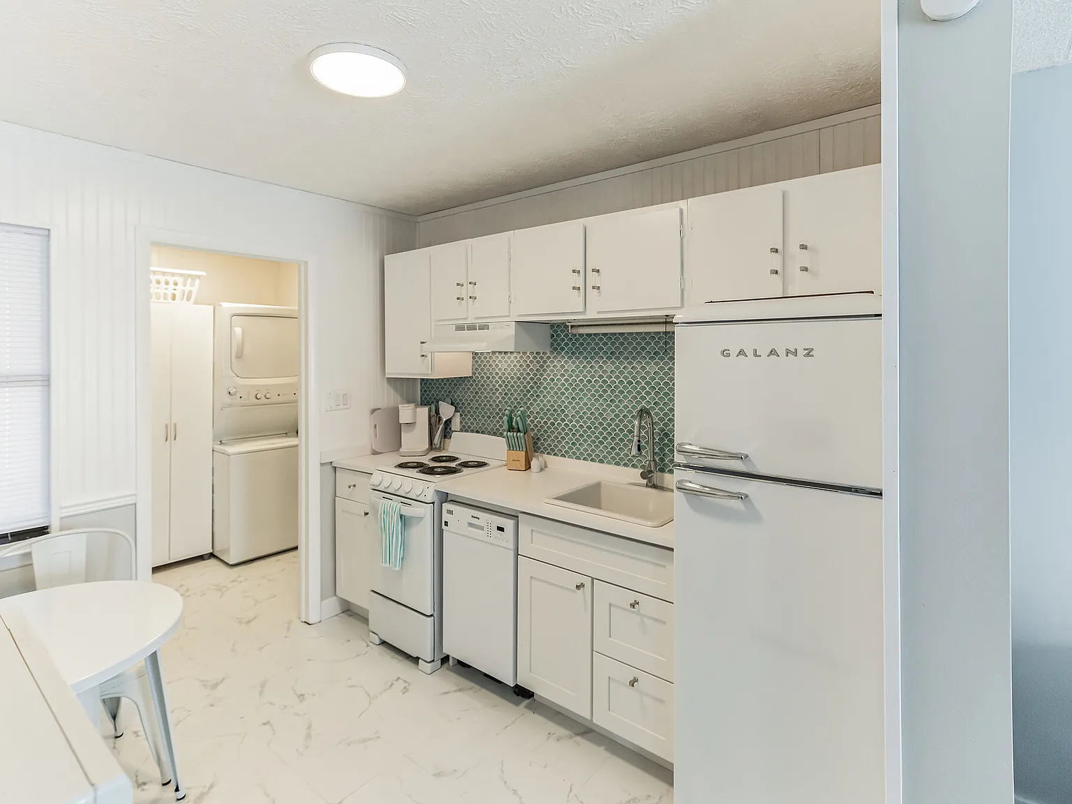 Studio, 591 sqft, $1,400 — Photo 1