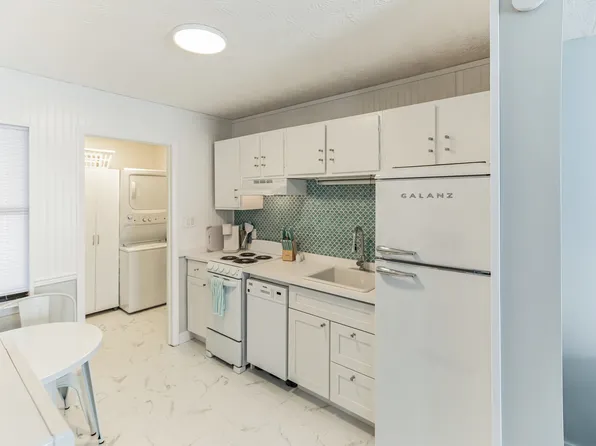 216 Rose Ln, Panama City Beach, FL