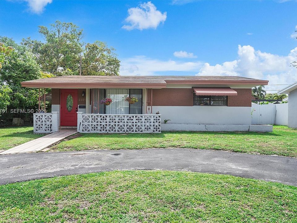 1st image of 2321 Gulfstream Dr