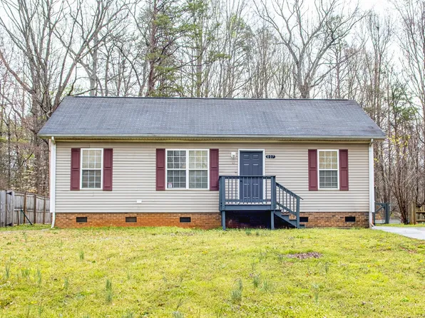 807 King Arthur Dr, Gastonia, NC 28056