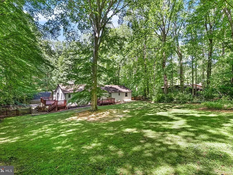 14863 Prestige Dr — Photo 11