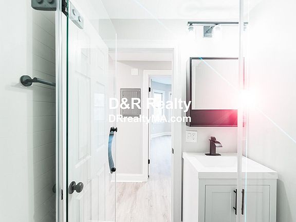 3rd image of 128 Berkshire St #8