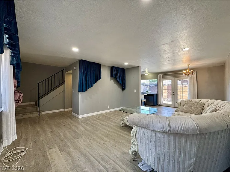 6224 Meadowhaven Ln — Photo 3