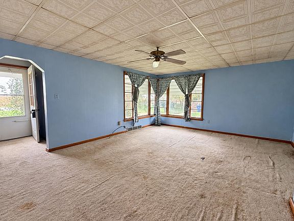 3rd image of 130 Cottonwood Dr