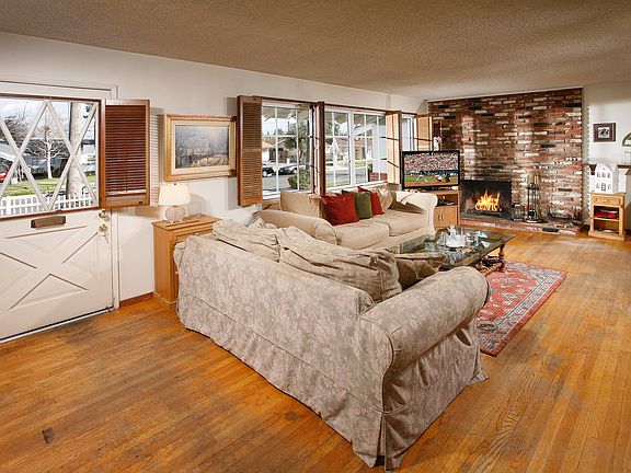 2nd image of 7901 Hanna Ave
