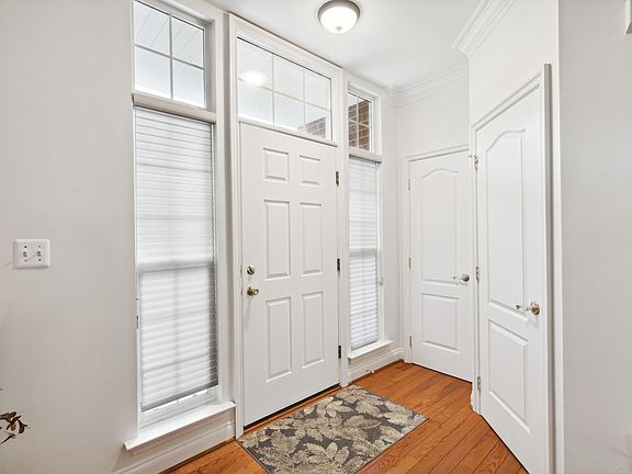 3rd image of 6005 Helmsman Way