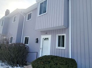 28 Monika Ln #28, Brookfield, CT 06804