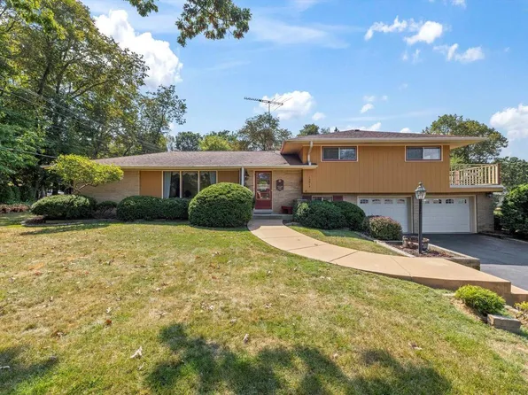 12813 West Balboa DRIVE, New Berlin, WI 53151