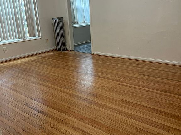 2nd image of 2516 Piedmont Ave APT 4