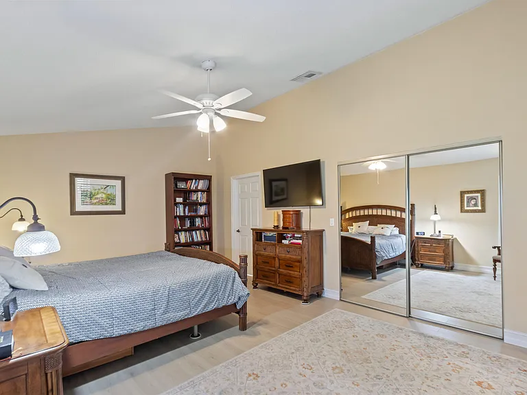 1401 Mahogany Pl — Photo 14