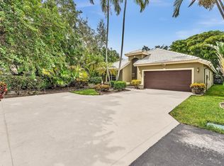 10076 Aqua Vista Way, Boca Raton, FL 33428