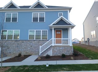 18 Anchor Ave, Ephrata, PA 17522