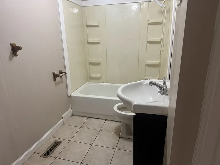 1604 Alton Rd — Photo 11