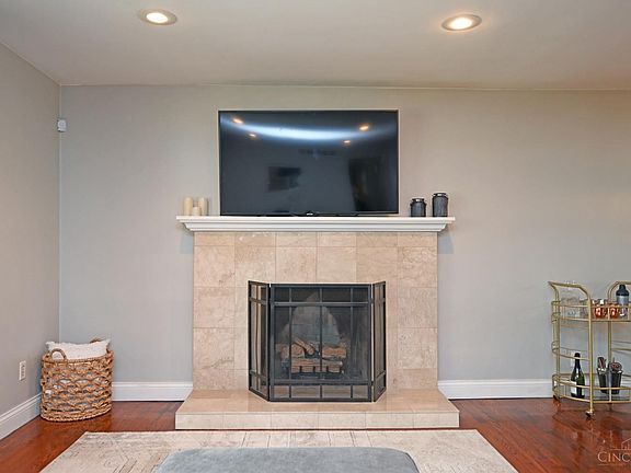 5th image of 3775 Grovedale Pl