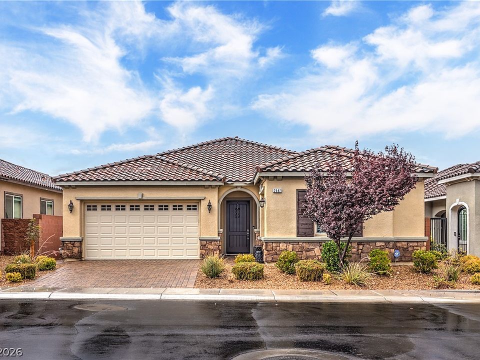 1st image of 2547 Ballatore St