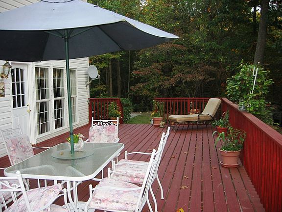 Huge Deck