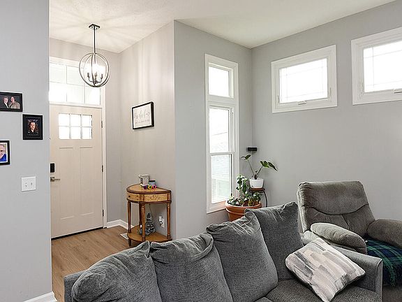4th image of 2404 Lockwood Pl