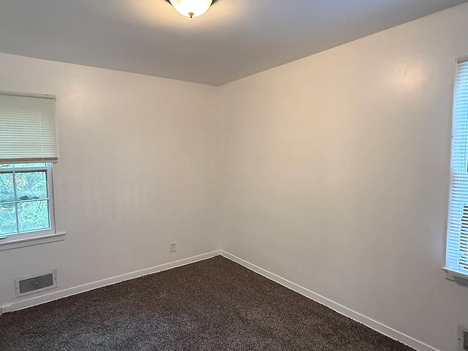6 bed, $2,300 — Photo 3