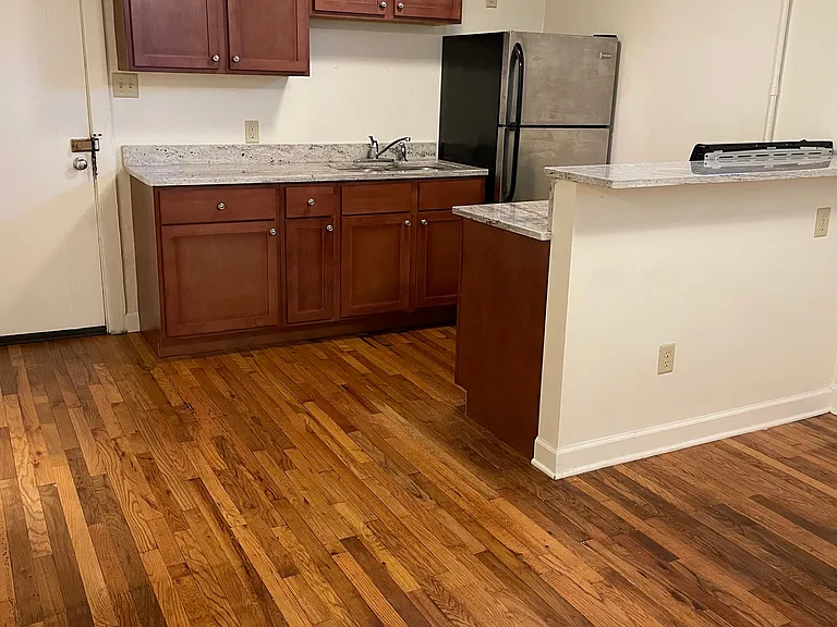 St. Clair Apartments — Photo 13