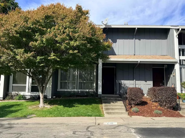 206 Park Ln, Richmond, CA 94803