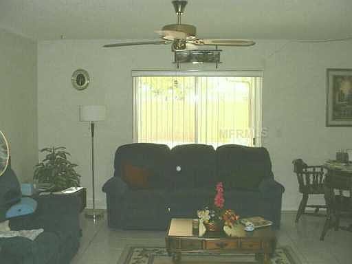 3rd image of 122 Claret Ct