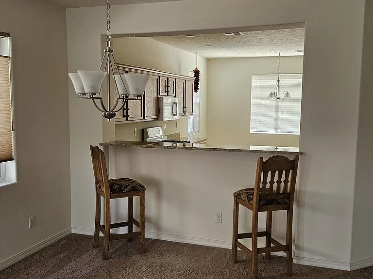 4070 Red River Rd SW — Photo 2