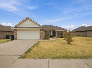10612 Mountain Fork Dr, Yukon, OK 73099
