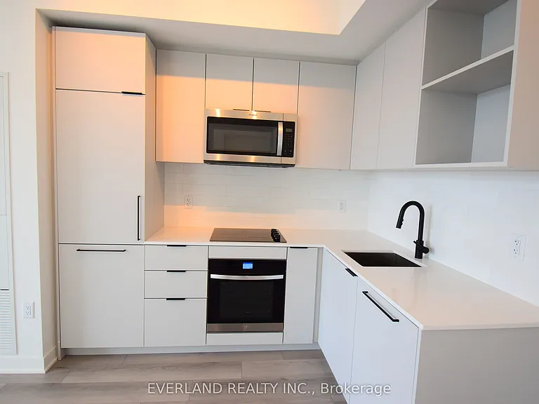 1185 Dupont St #1105 — Photo 30