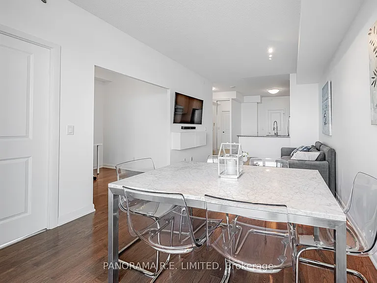 215 Sherway Gardens Rd #Penthouse 201 — Photo 7