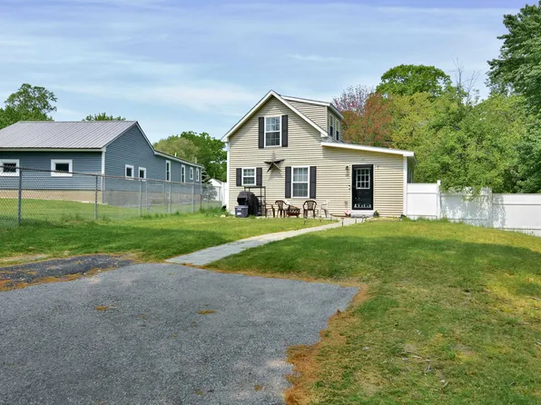 59 Garlact Avenue, Manchester, NH 03109