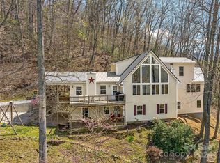 293 Falling Spring Rd, Clyde, NC 28721