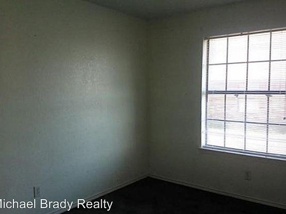 3rd image of 3266 Matthews Dr APT C