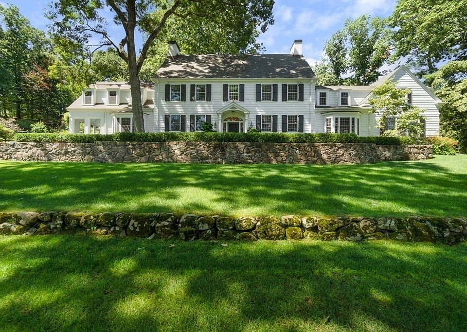 62 Carisbrooke Rd, Wellesley Hills, MA 02481 Zillow