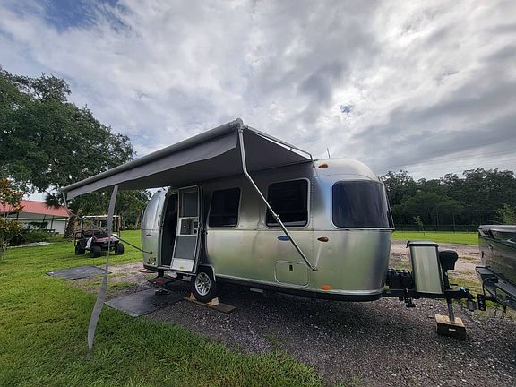 3rd image of 5482 Roger Duncan Ln #10