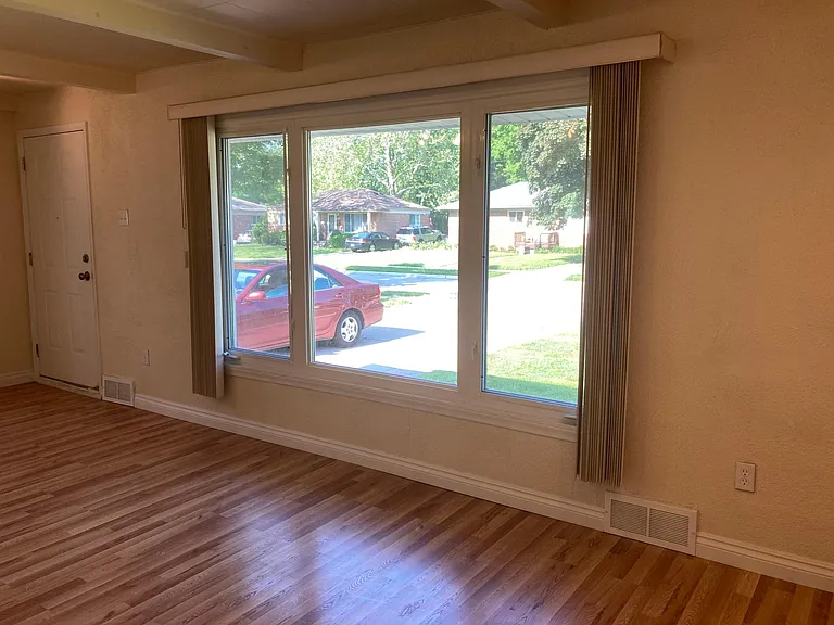 28480 Stuart Ave — Photo 12