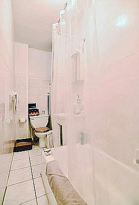 5th image of 132 Allen St #3