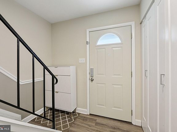 5th image of 46 Oak Shadows Ct