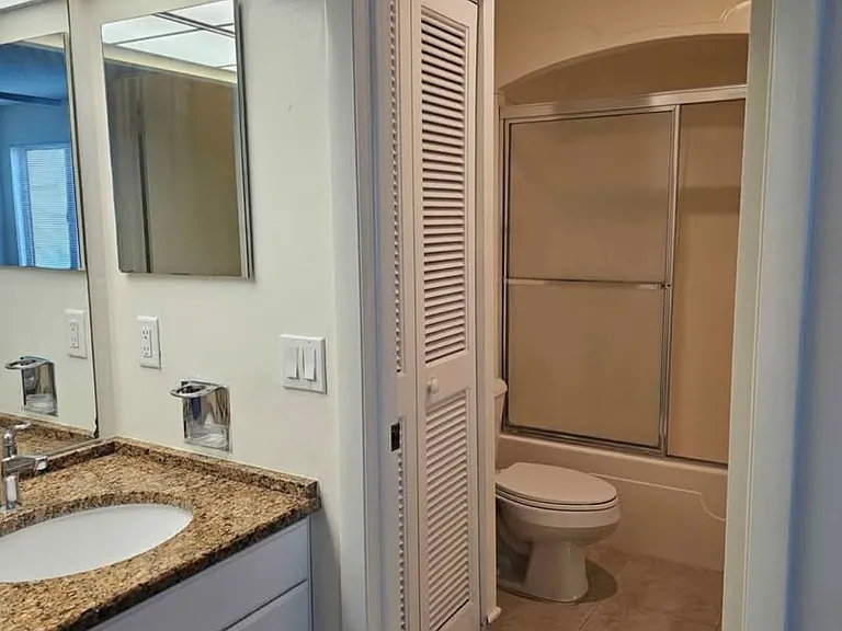 8705 Cove Ct #8705 — Photo 13