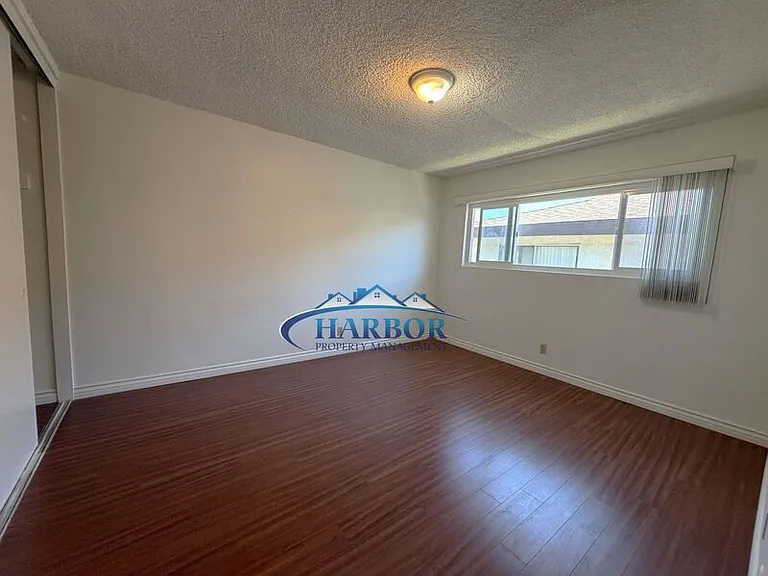 15829 Denker Ave #13 — Photo 8
