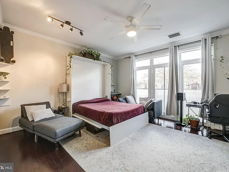 1391 Pennsylvania Ave SE #253 — Photo 1